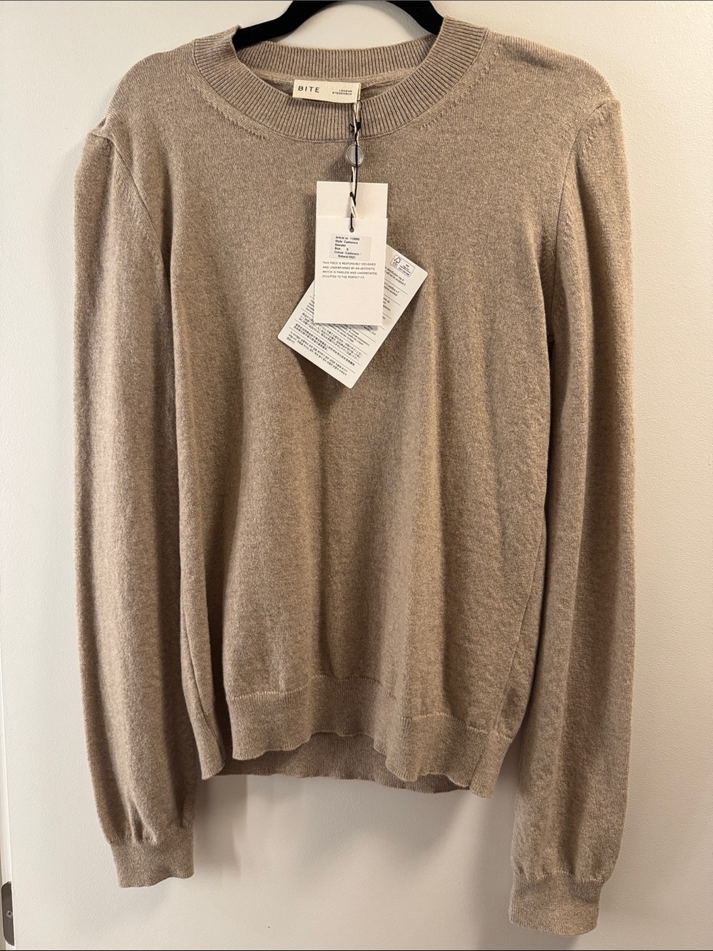 NWT BITE Studios 100% Cashmere Sweater